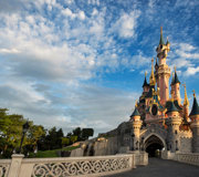 An Exclusive July-Shaped Gift from MagicBreaks